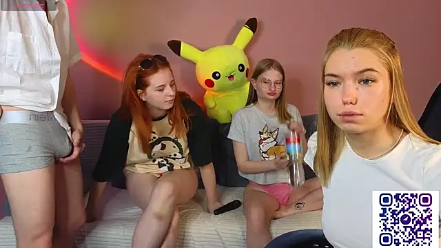 _pikachu0_0's cam snapshot