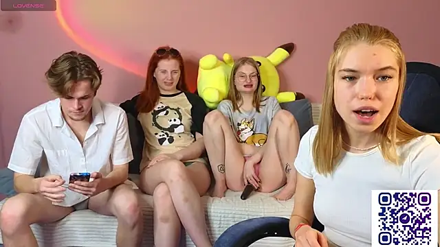 _pikachu0_0's cam snapshot