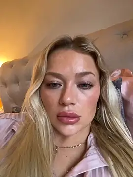 blissdimicco's cam snapshot