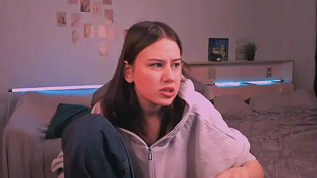 adelle046's cam snapshot