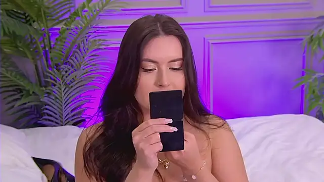 TrishaWinslet's cam snapshot