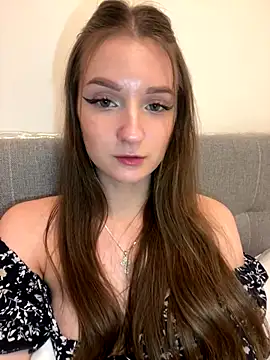 AdelinaEmber's cam snapshot