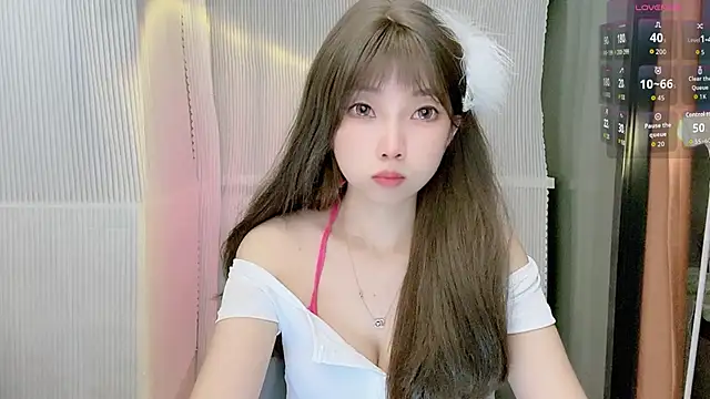 Evelyn-168's cam snapshot