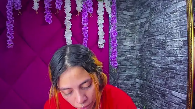 Sofii_Anal_'s cam snapshot