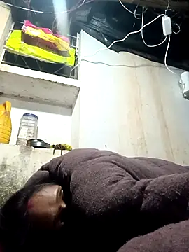 cute_diya_12's cam snapshot