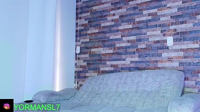 zaiin_diesel live sex cam