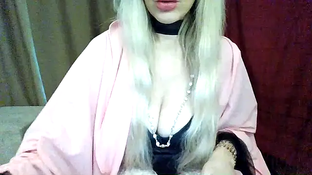 L1ona_Luxe's cam snapshot