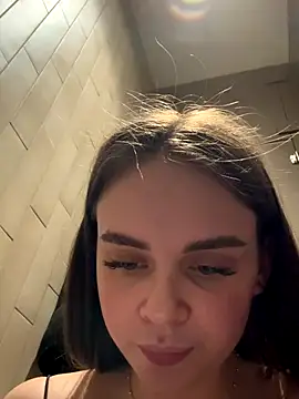 KristiRich live sex cam