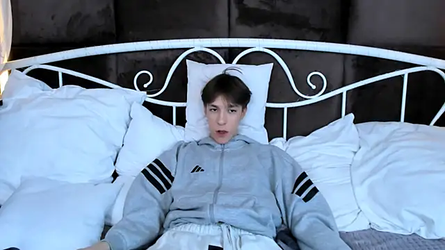 MarkBranston live sex cam