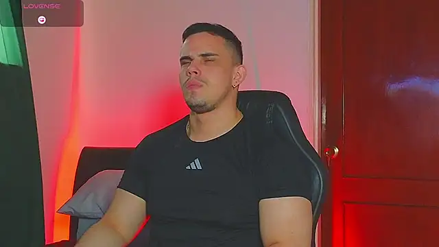 Regansmiths live sex cam