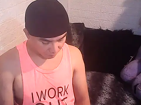 yourasiandesire69's cam snapshot