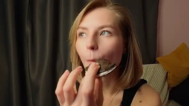 BaileyBernos's cam snapshot