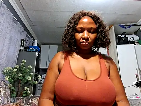 EbonyRose9's cam snapshot