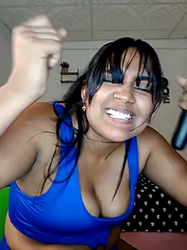 victoria_roussee's cam snapshot