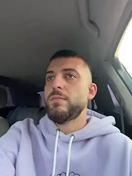 Pablo_Hornyguy95 live sex cam