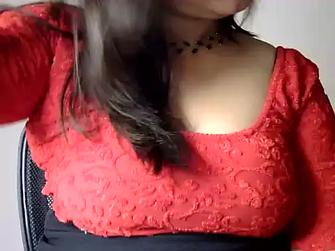 Aaliya02's cam snapshot