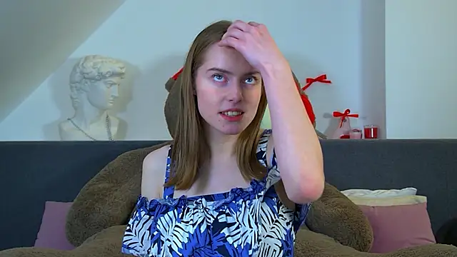 LiliLombroso's cam snapshot