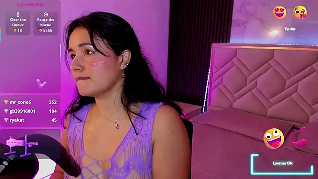 Lalalemoonds's cam snapshot