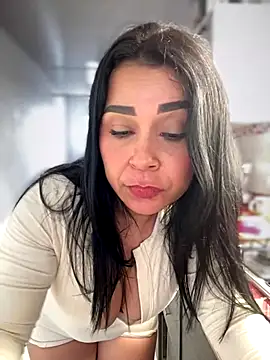 Natural_BIGASS_Nina live sex cam