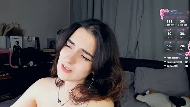 DracosMoon live sex cam