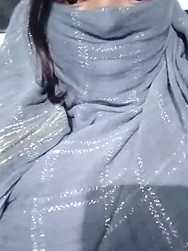 Komal_bhoji's cam snapshot