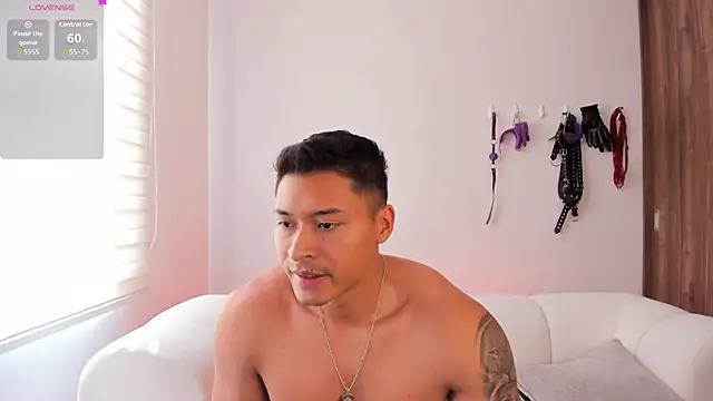 abu_dhabi_21's cam snapshot