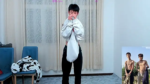 Cate-boy's cam snapshot