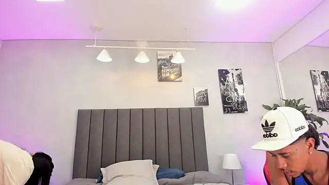 violet_and_myers live sex cam