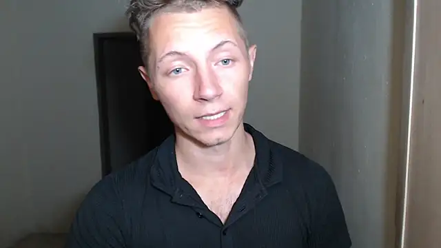 BlondZilla live sex cam