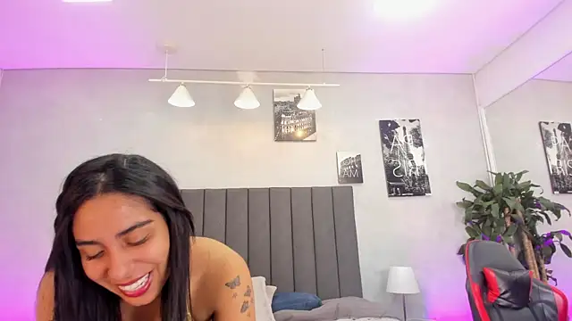 violet_and_myers's cam snapshot