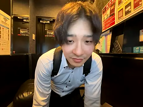 yuuki8910 live sex cam