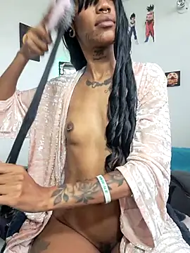 --Kenia's cam snapshot