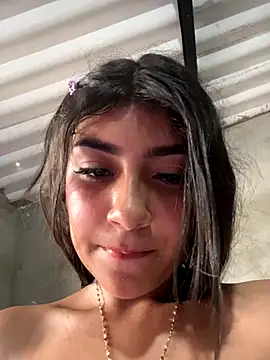 Sweed-virgin-pussy live sex cam