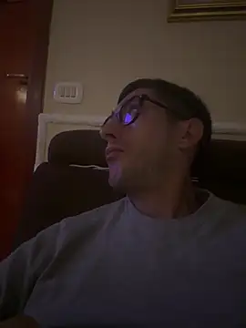 Gionnytav live sex cam