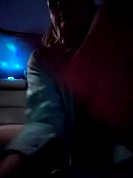 Bondgirl_013 live sex cam