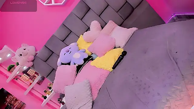 AlissonDannae777 live sex cam