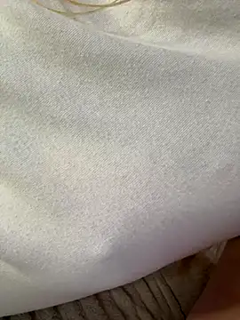 AriWild's cam snapshot