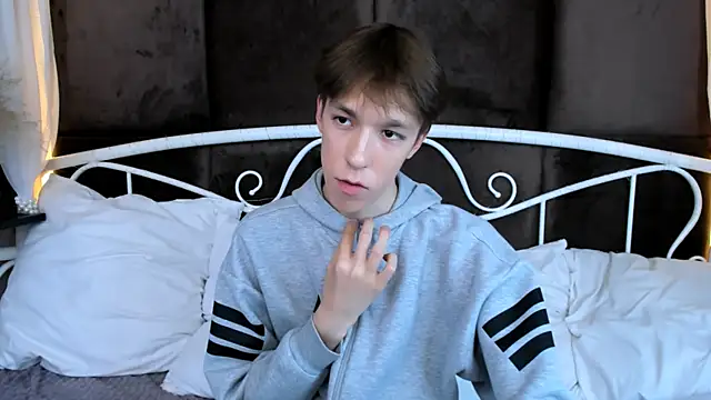 MarkBranston live sex cam