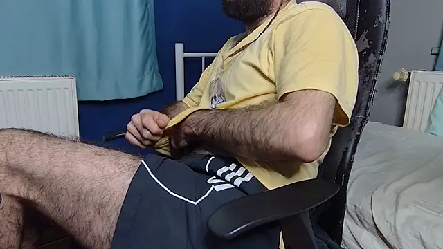 hairybearcb's cam snapshot