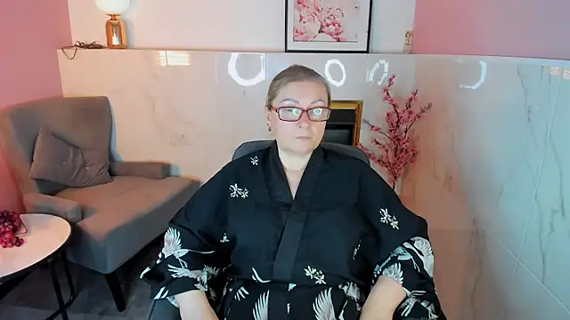 AlexandraKind live sex cam