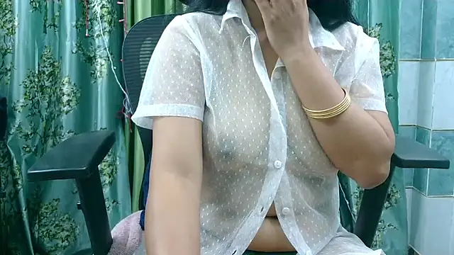 Lovely_Sanvi's cam snapshot