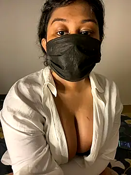 Monica__Bellucci__'s cam snapshot