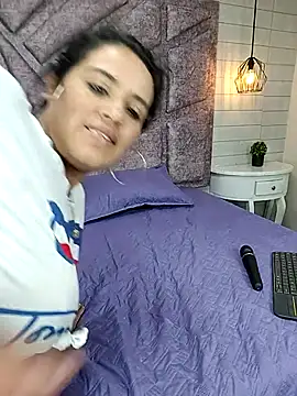 zhayra_rose's cam snapshot