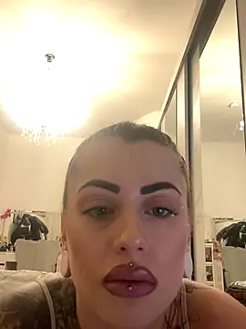 Barbie_1312's cam snapshot