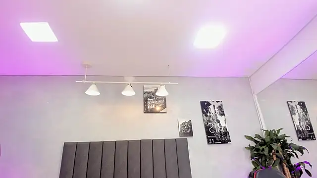 violet_and_myers live sex cam