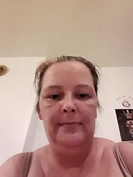 Ruhrpottperle2024's cam snapshot