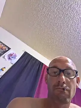 whateveruwanthowever's cam snapshot