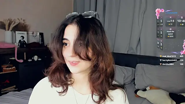 DracosMoon live sex cam