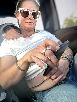 SummerBlueMoon live sex cam