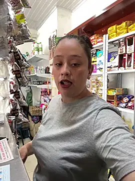 IAM_VALERI's cam snapshot